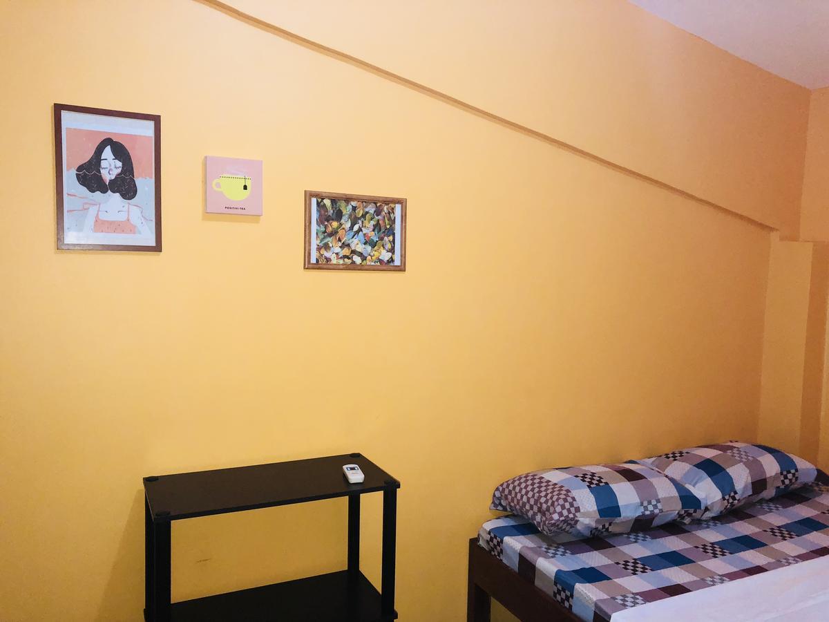 Colors Boutique Hostel Puerto Princesa Exterior photo